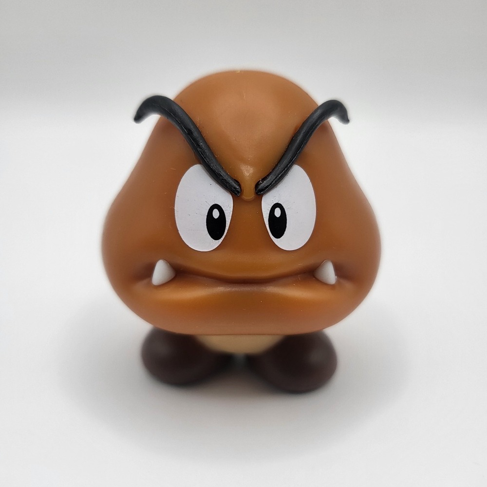 Super Mario Goomba Figure‎ 1.5" Mini Toy Jakks Pacific Nintendo Loose